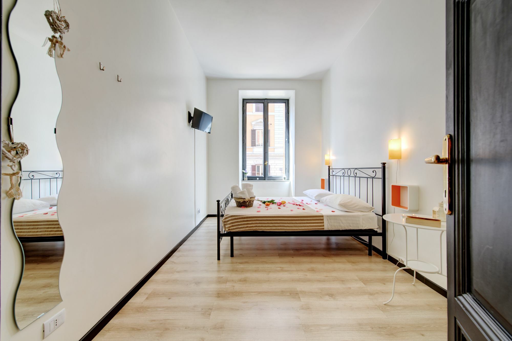 Ad Hoc Guest House โรม ภายนอก รูปภาพ
