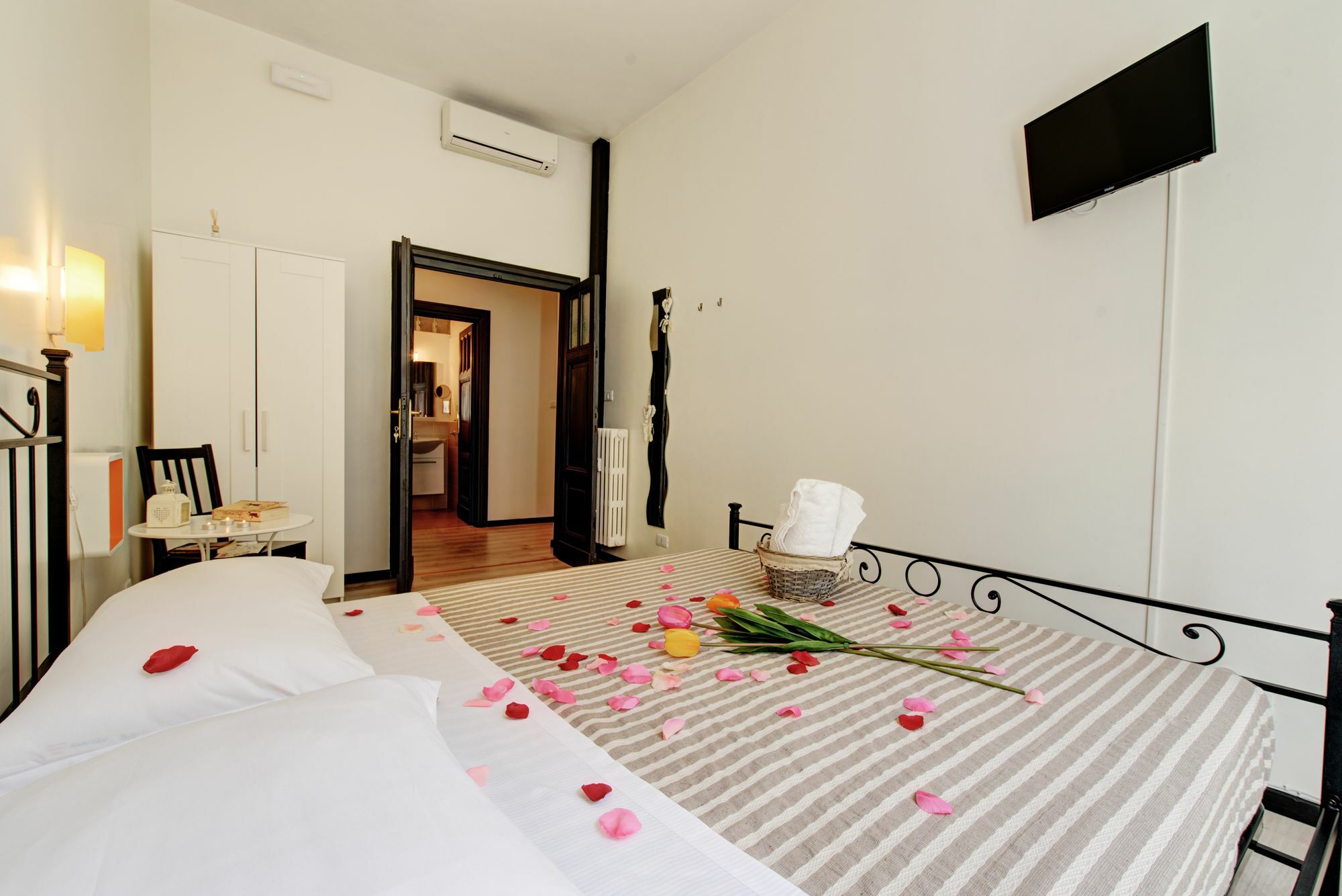 Ad Hoc Guest House โรม ภายนอก รูปภาพ